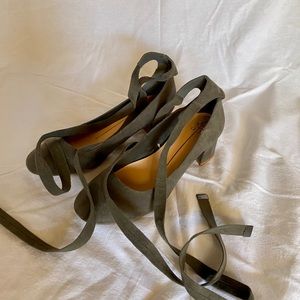 Low heel ankle tie heels